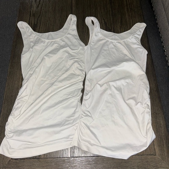 😍Lot of 2 Women's maternity White Tank Tops - Picture 1 of 4